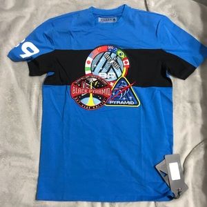 Black pyramid tee shirt